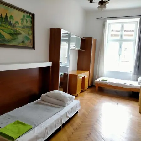ホームステイ Wielopole Homestay クラクフ